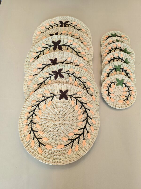 Kauna Placemat and Coasters Set