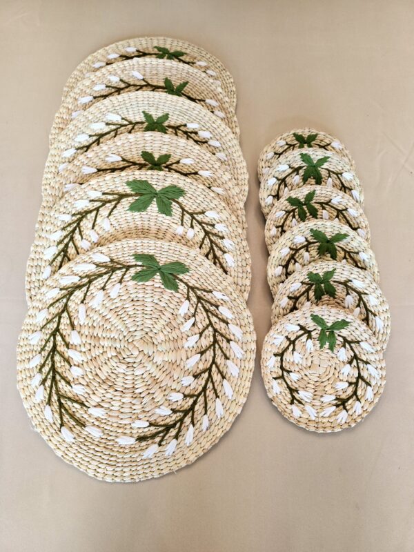 Kauna Placemat and Coasters Set - Image 2